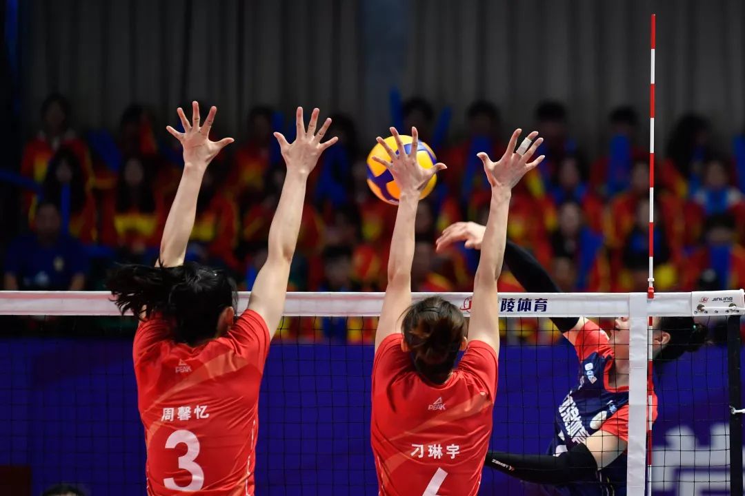  菲尔特升班马立足防守反击斩获赛季首胜